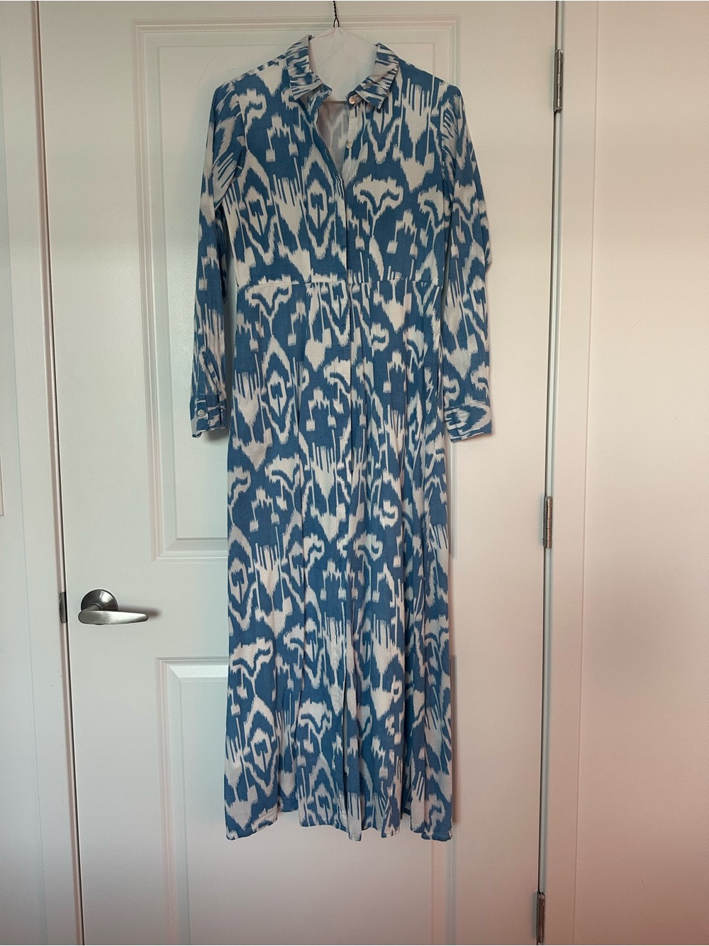 Blue & White Printed Collared Maxi Dress
